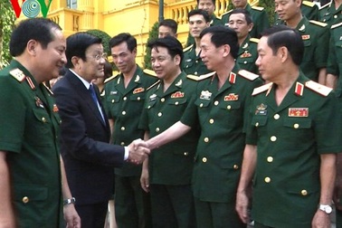 Chủ tịch nước gặp mặt cán bộ, học viên tiêu biểu của Học viện Hậu Cần