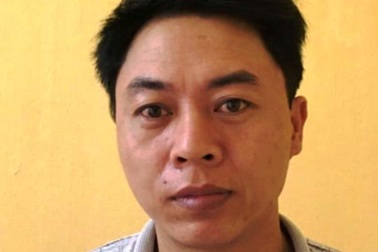 Khởi tố đối tượng cầm dao đuổi cán bộ chốt kiểm soát dịch