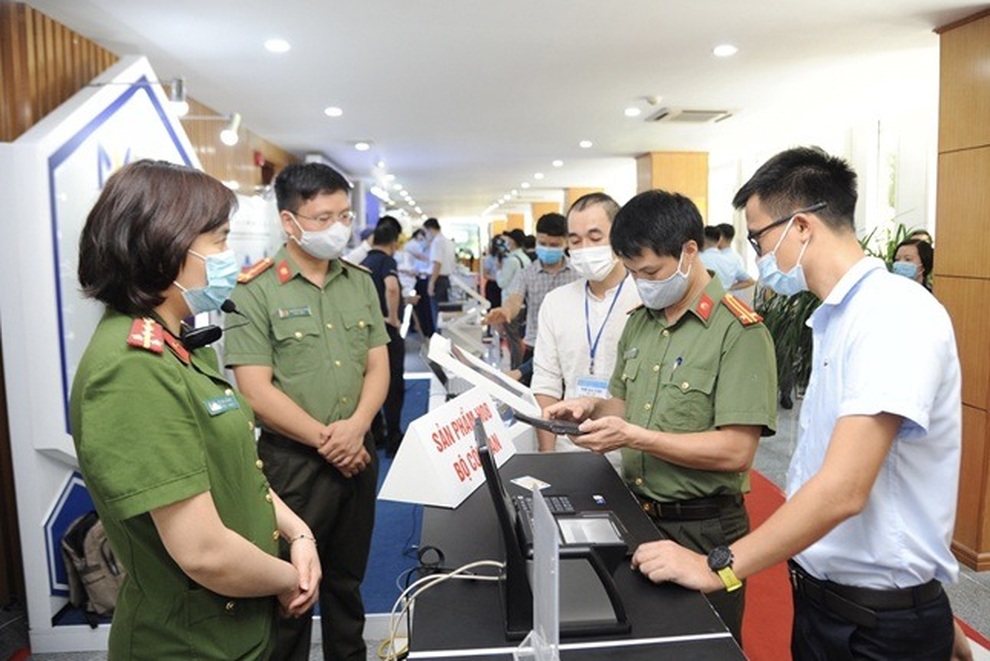 Bộ Công an thành lập Trung tâm nghiên cứu dữ liệu dân cư, căn cước công dân - 5 Bộ Công an thành lập Trung tâm nghiên cứu dữ liệu dân cư, căn cước công dân - 5