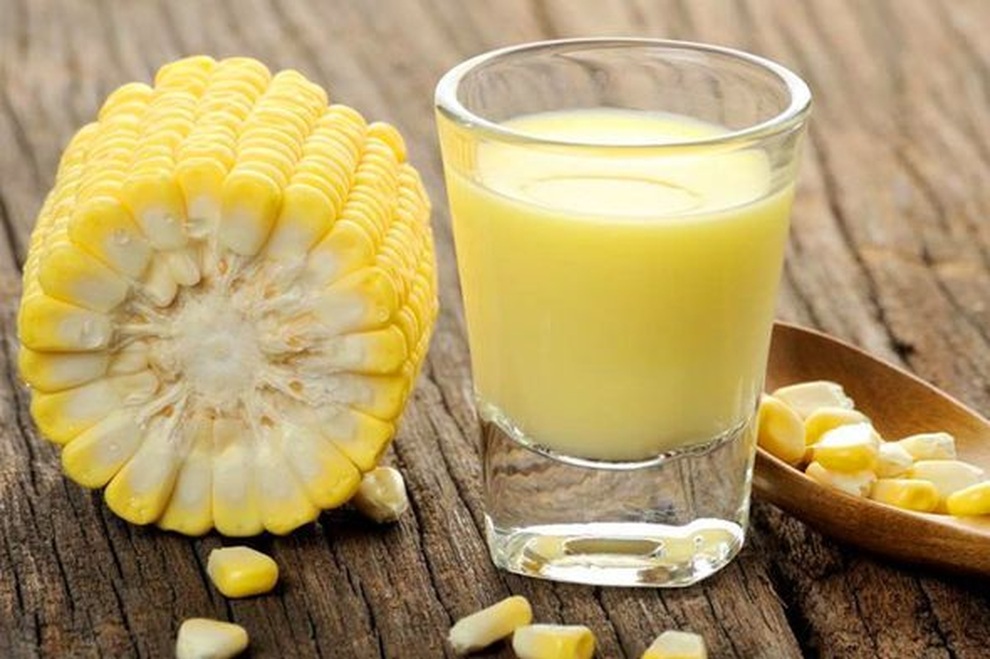 Tự làm sữa ngô lại nhà béo ngậy và sánh mịn - 1 Tự làm sữa ngô lại nhà béo ngậy và sánh mịn - 1