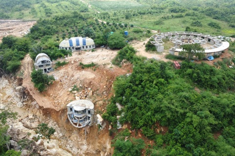 Hồ chứa nước bị vỡ ở Lâm Đồng xây bằng đất đá, không có kè bê tông