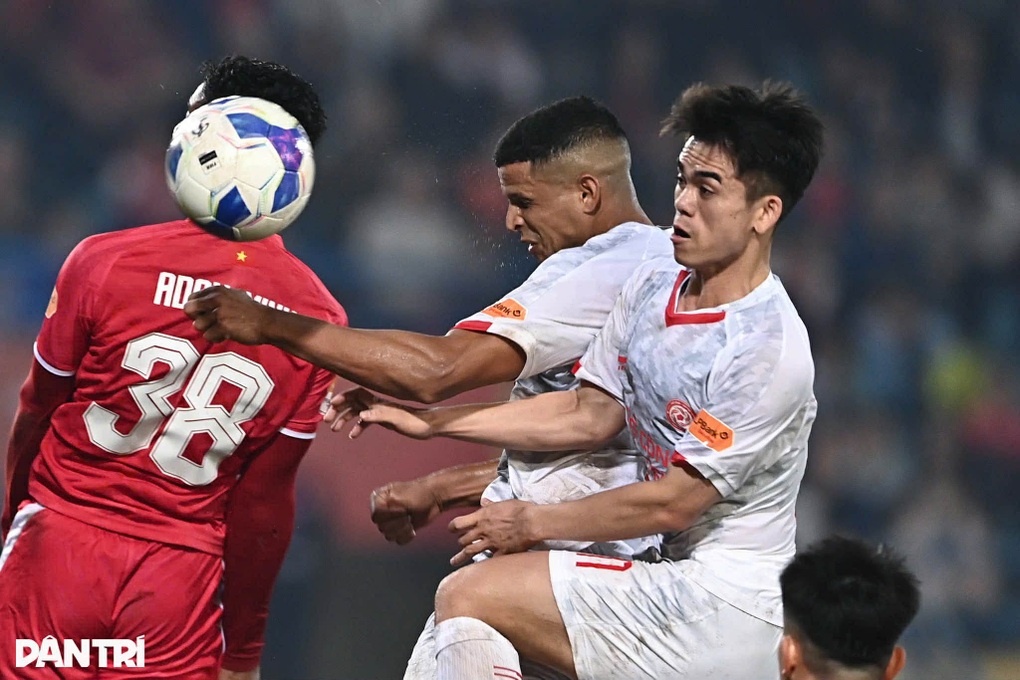 Thể Công Viettel loại CLB CAHN, Nam Định thắng trong ngày Xuân Son tái xuất - 2