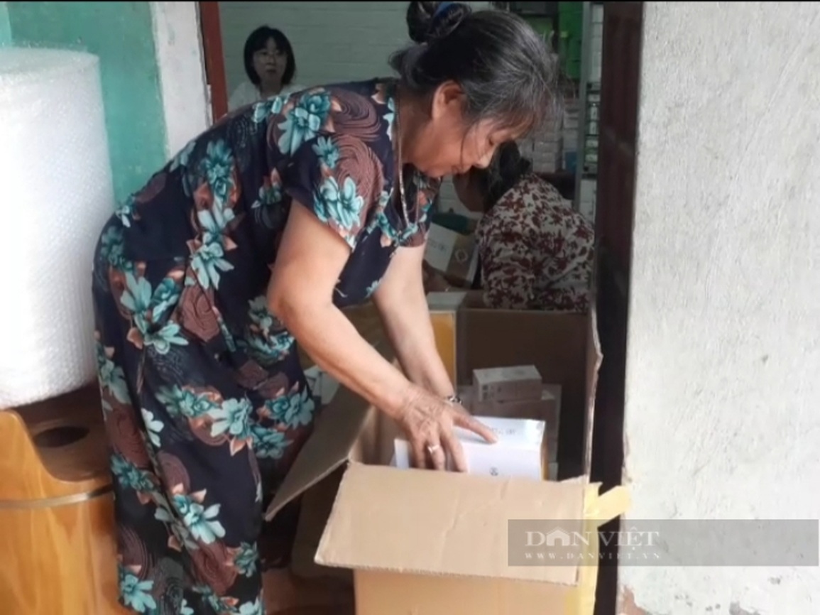Cô gái tàn phế sau bạo bệnh tự vực dậy bằng kinh doanh online - 4 Cô gái tàn phế sau bạo bệnh tự vực dậy bằng kinh doanh online - 4