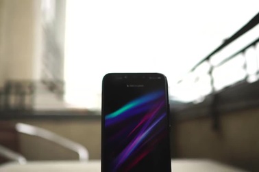 Cận cảnh Huawei Mate 20 Lite - Smartphone tầm trung tích hợp nhiều chức năng trí tuệ nhân tạo