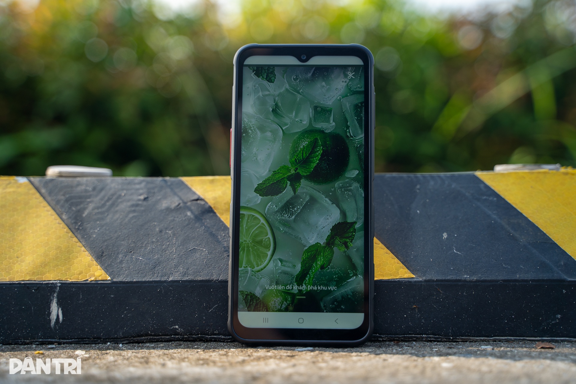Galaxy XCover7 Pro: Điện thoại có thiết kế siêu bền, phù hợp với ai? - 1