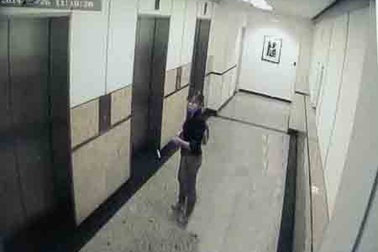 "Quý cô" chuyên đột nhâp hội nghị: Tích tiền ăn trộm gửi ngân hàng