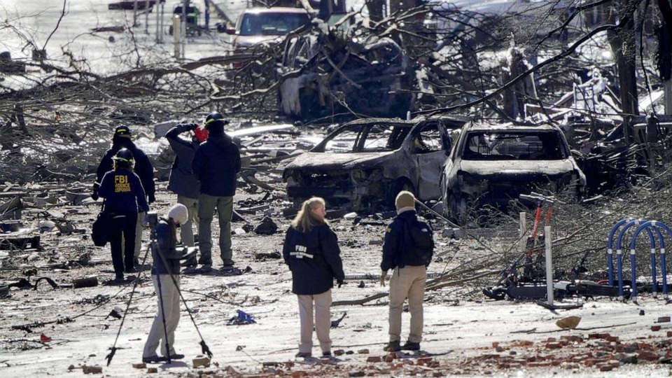 Vụ nổ ở Nashville bị nghi là đánh bom tự sát, FBI đột kích nhà nghi phạm - 1 Vụ nổ ở Nashville bị nghi là đánh bom tự sát, FBI đột kích nhà nghi phạm - 1