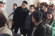 Phản ứng của cựu Tổng thống Philippines Duterte khi bị bắt giữ tại sân bay