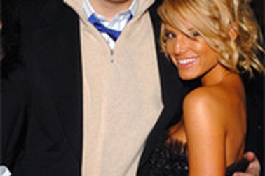 John Mayer không muốn bố mẹ gặp Jessica Simpson