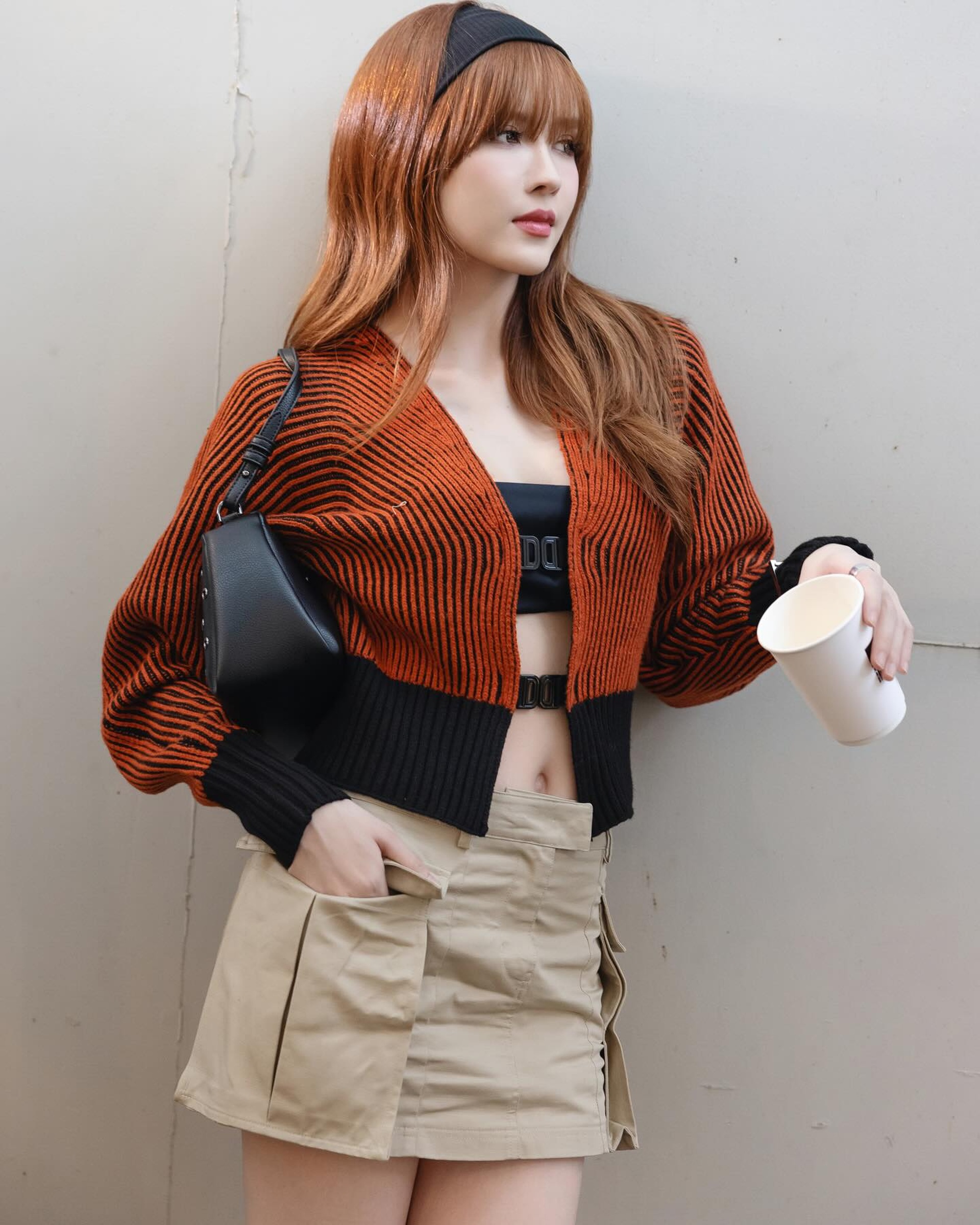 Thiều Bảo Trâm chuộng quần, váy siêu ngắn, khoe đôi chân dài miên man - 7 Thiều Bảo Trâm chuộng quần, váy siêu ngắn, khoe đôi chân dài miên man - 7