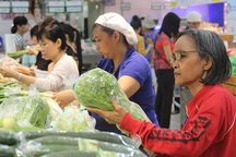 Miễn thuế, hàng Trung Quốc tràn vào Việt Nam