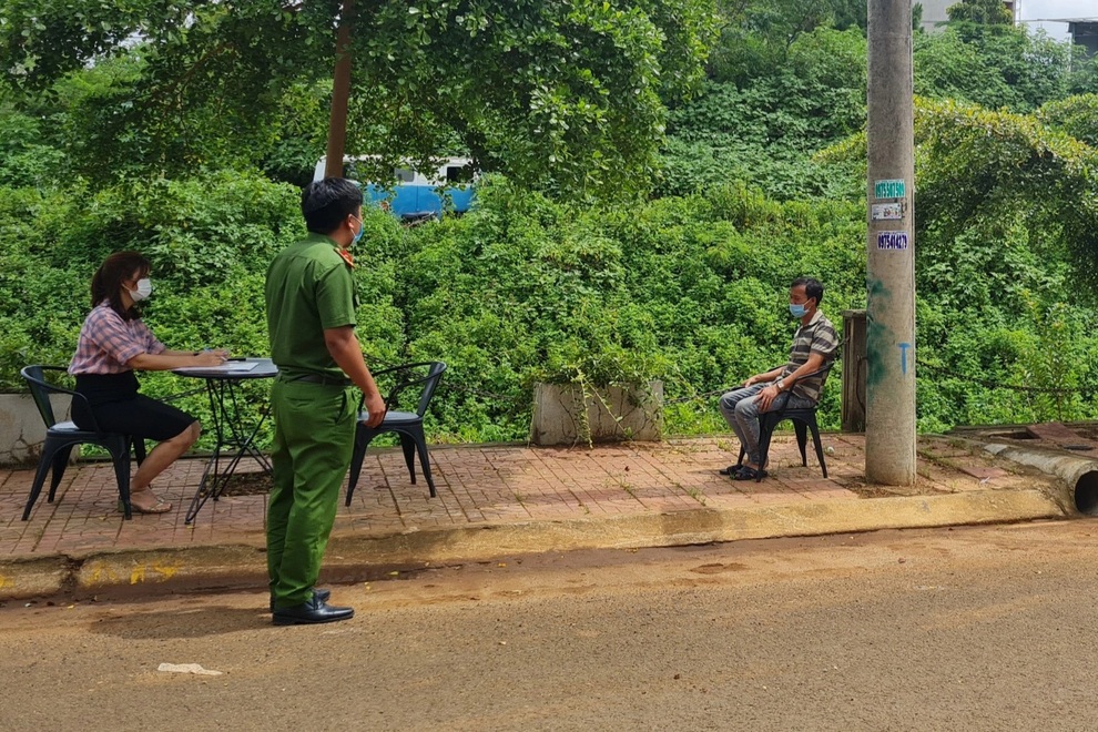 Bị phạt nặng vì không khai báo y tế khi cách ly tại nhà nghỉ - 1 Bị phạt nặng vì không khai báo y tế khi cách ly tại nhà nghỉ - 1