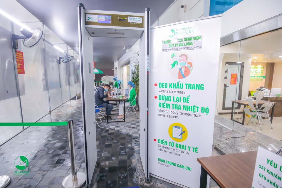 Bệnh viện Thu Cúc tổ chức phân luồng người đến khám chữa bệnh theo đúng quy định của Bộ Y Tế - 5 Bệnh viện Thu Cúc tổ chức phân luồng người đến khám chữa bệnh theo đúng quy định của Bộ Y Tế - 5