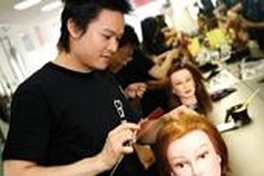 Chọn nghề Tóc hoặc Thẩm mỹ và khởi nghiệp tại Sheila Baxter, Úc - Nhận ngay máy tính xách tay