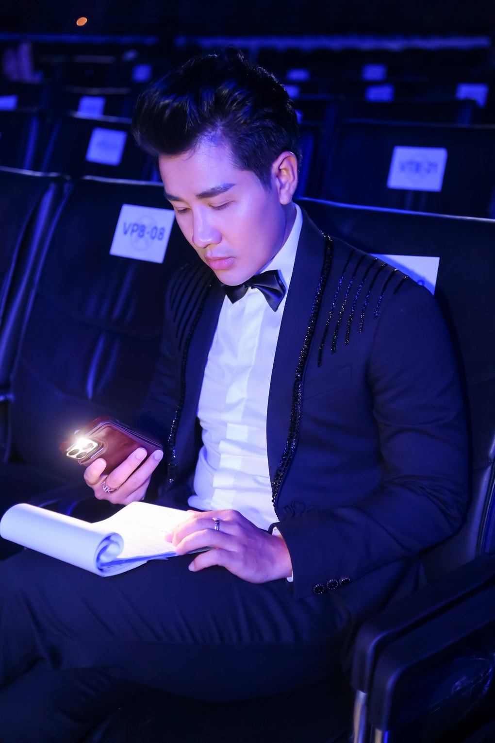 MC Nguyên Khang thân thiết ca sĩ Lệ Quyên, Á hậu Thụy Vân - 4 MC Nguyên Khang thân thiết ca sĩ Lệ Quyên, Á hậu Thụy Vân - 4