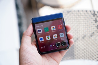 Đánh giá Motorola Razr 60: Có gì để đối đầu Samsung Galaxy Z Flip7 FE? - 6