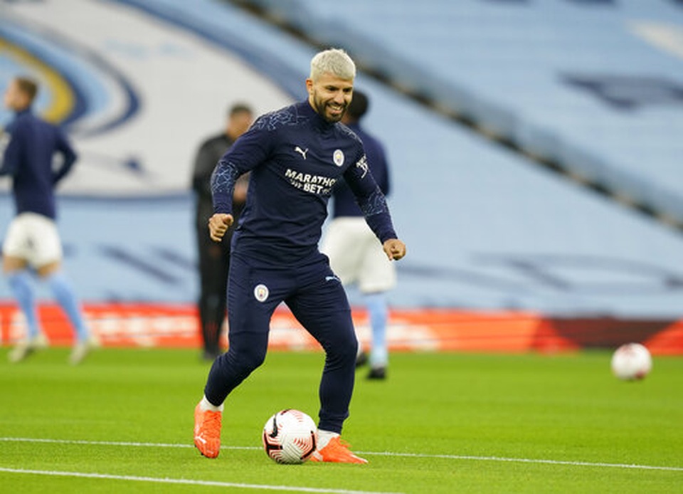 Man City 1-0 Arsenal: Sterling mang tới sự khác biệt - 15 Man City 1-0 Arsenal: Sterling mang tới sự khác biệt - 15