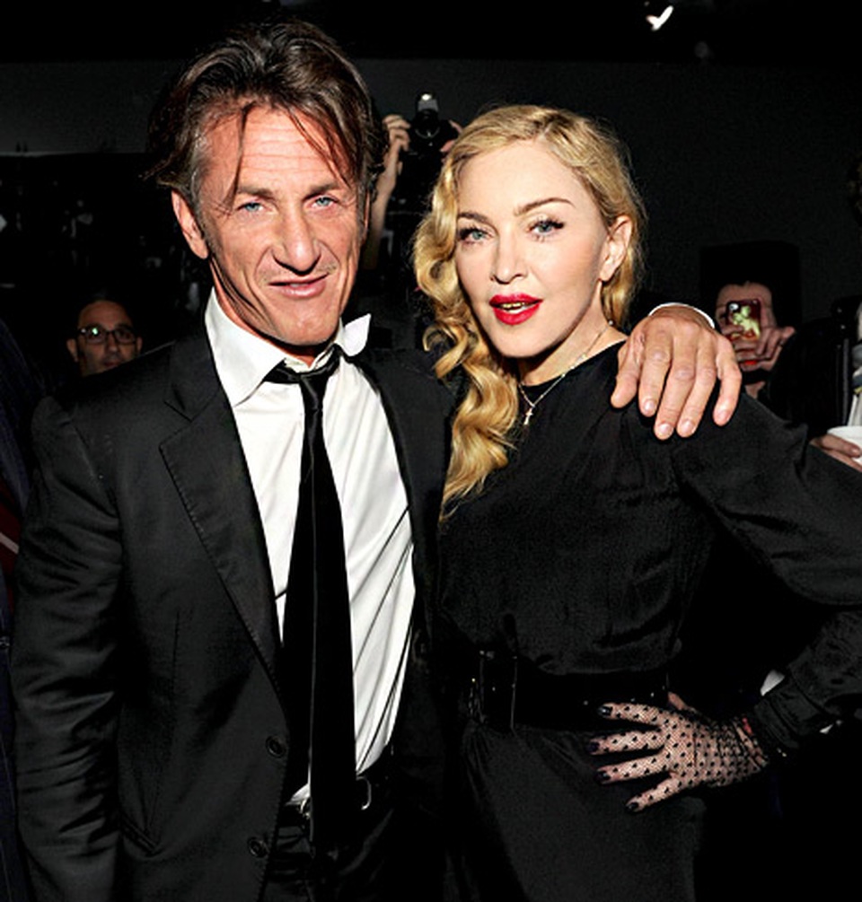 Sean Penn dự sự kiện cùng bạn gái kém 32 tuổi - 6 Sean Penn dự sự kiện cùng bạn gái kém 32 tuổi - 6
