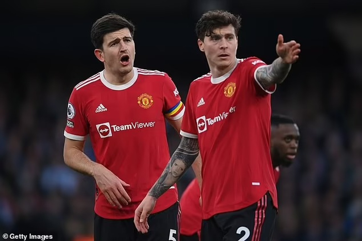 Man Utd thua thảm Man City: Khi siêu nhân C.Ronaldo… bỏ trốn - 4 Man Utd thua thảm Man City: Khi siêu nhân C.Ronaldo… bỏ trốn - 4