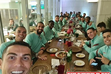 Bất ngờ Juventus không cần đá vẫn thắng Napoli 3-0