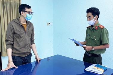 Đề nghị truy tố nam tiếp viên hàng không làm lây dịch bệnh Covid-19