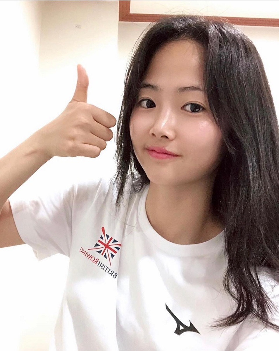 Nữ cầu thủ người Hàn Quốc sở hữu gương mặt trẻ thơ gây “sốt” mạng - 10 Nữ cầu thủ người Hàn Quốc sở hữu gương mặt trẻ thơ gây “sốt” mạng - 10