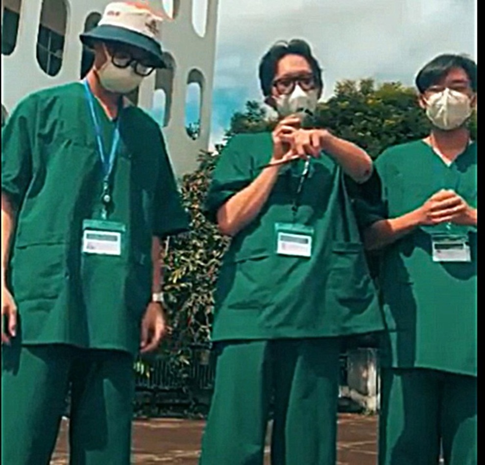 Tình nguyện viên tuyến đầu đọc rap 3 không cổ vũ chống dịch - 1 Tình nguyện viên tuyến đầu đọc rap 3 không cổ vũ chống dịch - 1