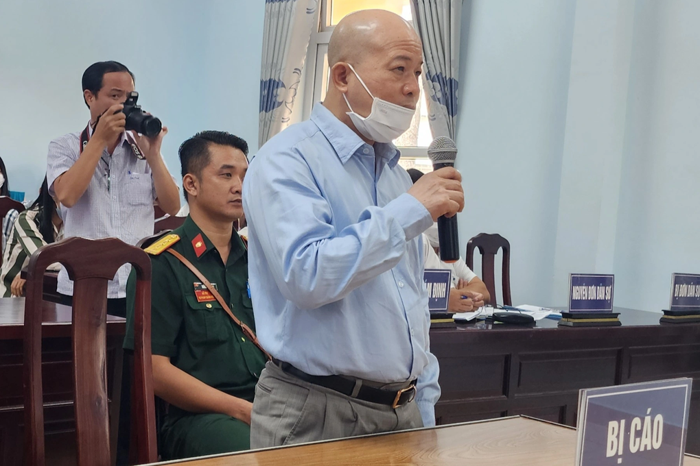 Đang thụ án tù chung thân, Út trọc tiếp tục lĩnh án tội trốn thuế - 1 Đang thụ án tù chung thân, Út trọc tiếp tục lĩnh án tội trốn thuế - 1