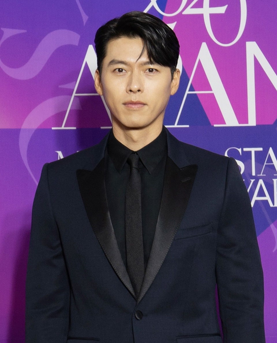 Hyun Bin lần đầu nhắc đến bạn gái Son Ye Jin - 1 Hyun Bin lần đầu nhắc đến bạn gái Son Ye Jin - 1