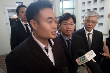 Tòa án nhân dân TPHCM đình chỉ phiên tòa Vinasun kiện Grab đòi 42 tỷ đồng