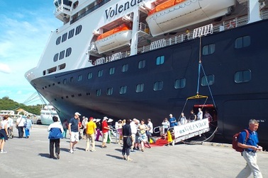 Nha Trang: Đón 2 tàu du lịch với gần 1.500 khách quốc tế trong một ngày