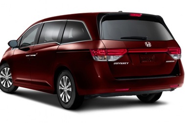 Ô tô Honda giảm 130 triệu đồng: Quyết đấu giá, dìm nhau xuống đáy