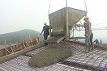 Chung cư Green Bay tổ chức lễ cất nóc công trình