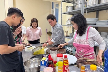 Học nghề nấu ăn: Cơ hội mưu sinh mới cho nhiều lao động thất nghiệp