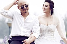 Trương Vũ Kỳ khoe ảnh cưới cùng “ông xã” hơn 21 tuổi