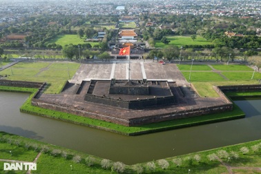 Chiêm ngưỡng đô thị Huế với 7 di sản thế giới từ trên cao