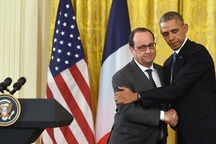 Tìm kiếm liên minh chống IS: Bài toán khó với Pháp!