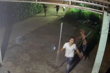 Nhóm thanh niên dùng dao phóng lợn, "bom xăng" giải quyết mâu thuẫn cá nhân