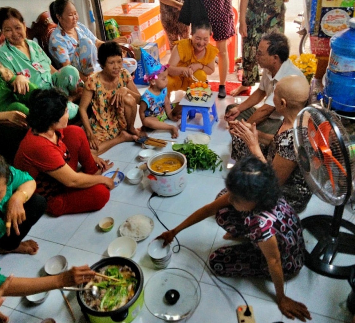 Ước mơ của người mẹ ung thư: Tôi muốn sống cùng con những ngày đẹp nhất - 2 Ước mơ của người mẹ ung thư: Tôi muốn sống cùng con những ngày đẹp nhất - 2
