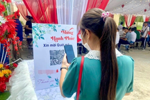 Mời bạn dự đám cưới, cô dâu chú rể ghi luôn số tài khoản chuyển tiền mừng