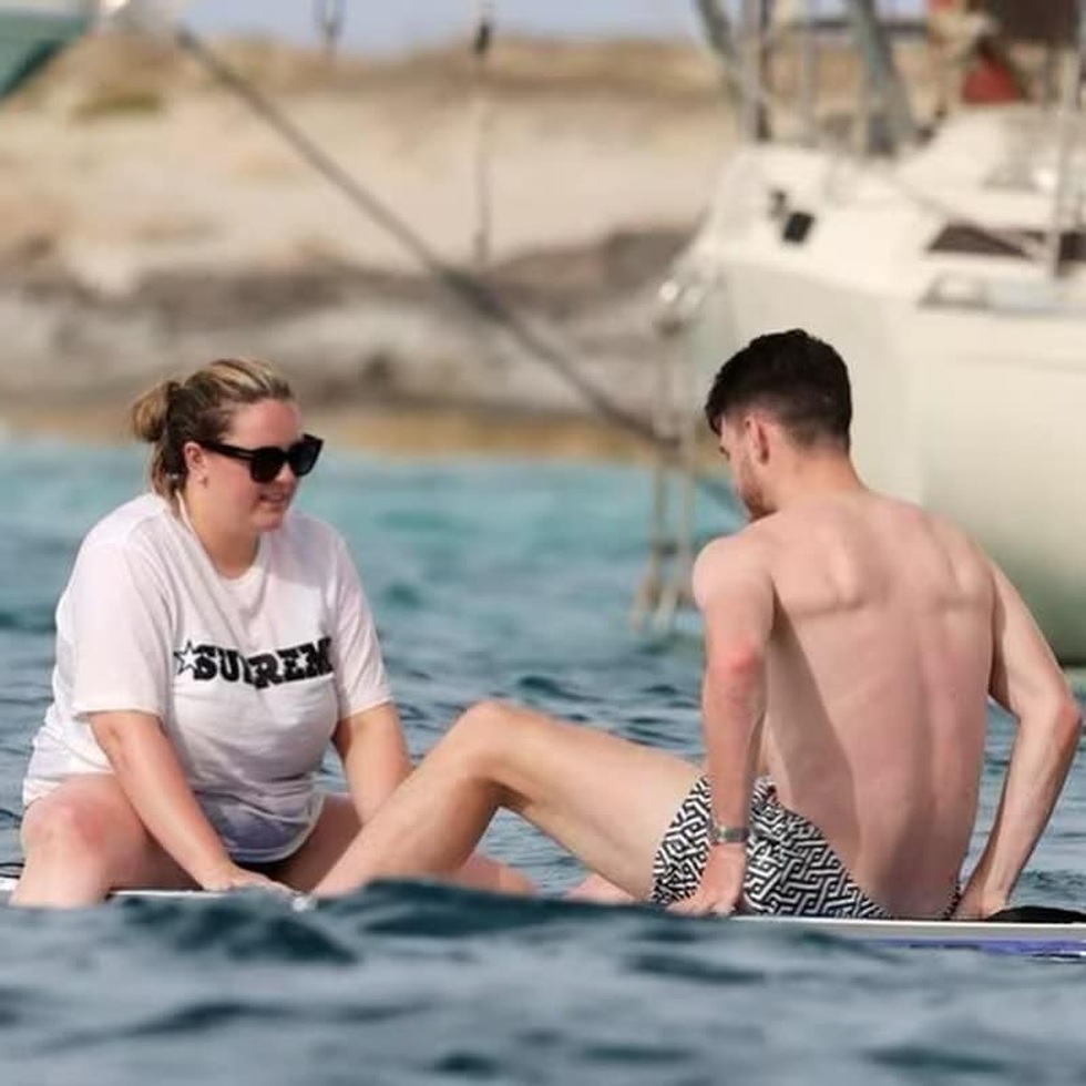 Mối tình từ năm 17 tuổi của ngôi sao tuyển Anh và bạn gái bị chê kém sắc - 3 Mối tình từ năm 17 tuổi của ngôi sao tuyển Anh và bạn gái bị chê kém sắc - 3