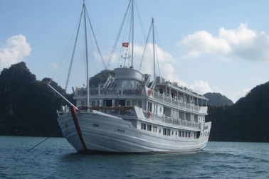 Vụ cháy tàu du lịch tại Quảng Ninh: Công ty bảo hiểm vào cuộc