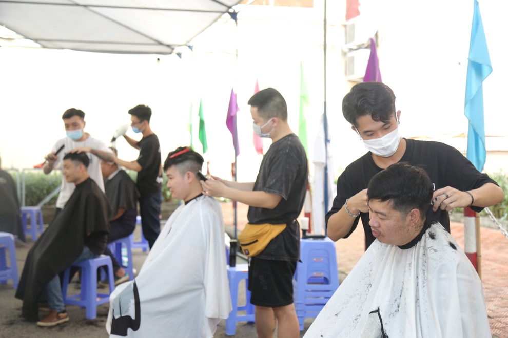 Bệnh viện Việt Đức điều quân lần 2 chi viện TPHCM chống dịch Covid-19 - 2 Bệnh viện Việt Đức điều quân lần 2 chi viện TPHCM chống dịch Covid-19 - 2