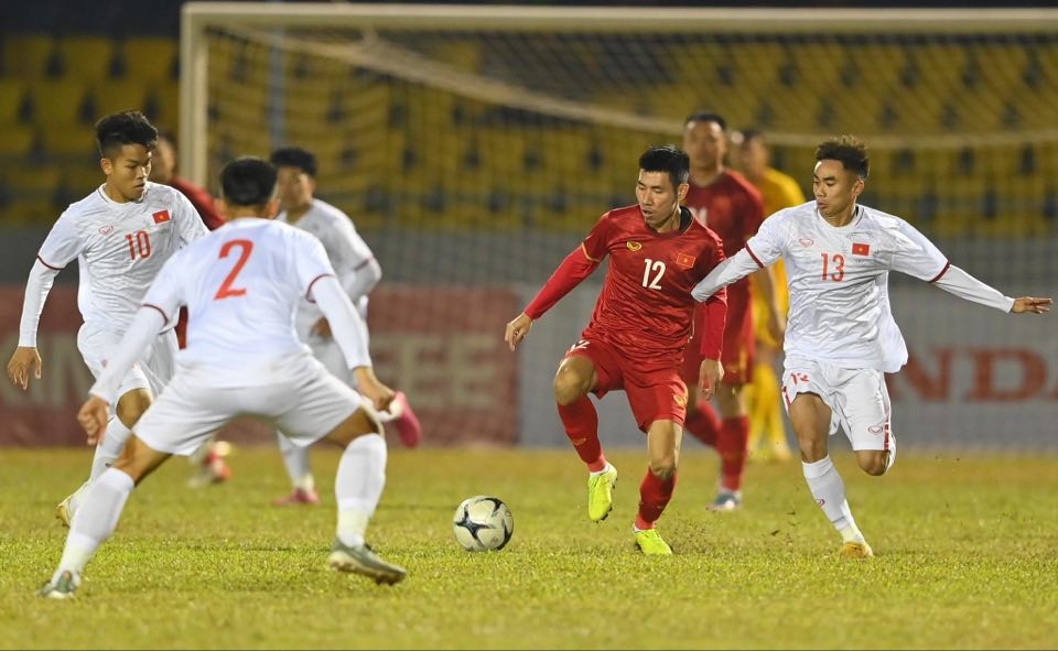 Tuyển Việt Nam 3-2 U22 Việt Nam: Văn Quyết, Đức Chinh ghi bàn - 26 Tuyển Việt Nam 3-2 U22 Việt Nam: Văn Quyết, Đức Chinh ghi bàn - 26