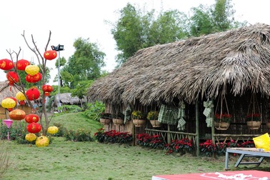 Lí do không thể bỏ qua chợ Tết trong thung lũng hoa Hà Nội