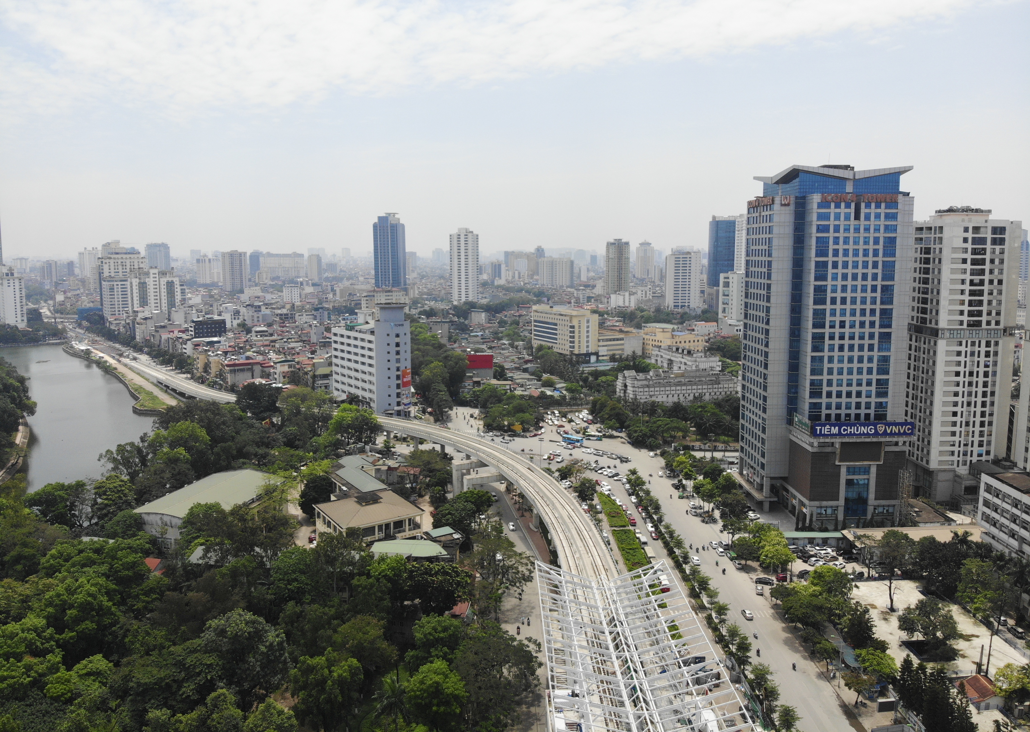 Hà Nội: Toàn cảnh con đường đắt nhất hành tinh bị chậm tiến độ - 1 Hà Nội: Toàn cảnh con đường đắt nhất hành tinh bị chậm tiến độ - 1