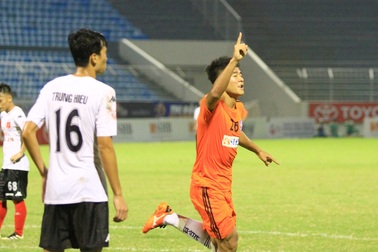 Thua SHB Đà Nẵng, HLV Minh Phương thừa nhận Long An hết cửa trụ hạng