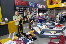 Phát hiện hàng nghìn sản phẩm thời trang giả mạo nhãn hiệu nổi tiếng