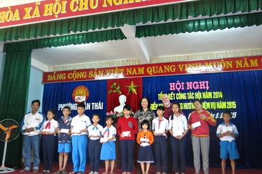 Huy động hơn 15 tỷ đồng cấp học bổng khuyến học, khuyến tài