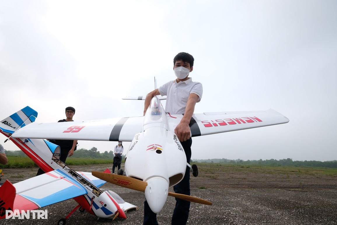 Thi bay cánh bằng: Sân chơi được Bộ Quốc phòng và Nhà nước quản lý chặt - 9 Thi bay cánh bằng: Sân chơi được Bộ Quốc phòng và Nhà nước quản lý chặt - 9